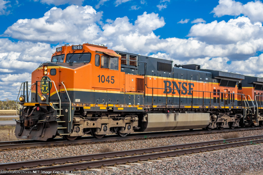 BNSF 1045